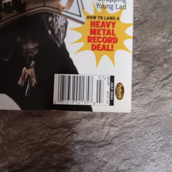 Guitar World Jul. 2004 Vol. 25 No. 7 Zakk Wylde's Guitar Boot Camp Magazine - Picture 5 of 10